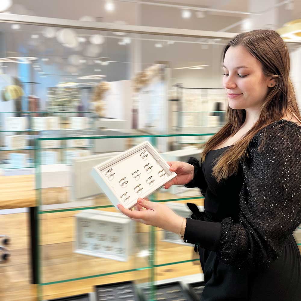 Claudia – Verkauf, Logistik