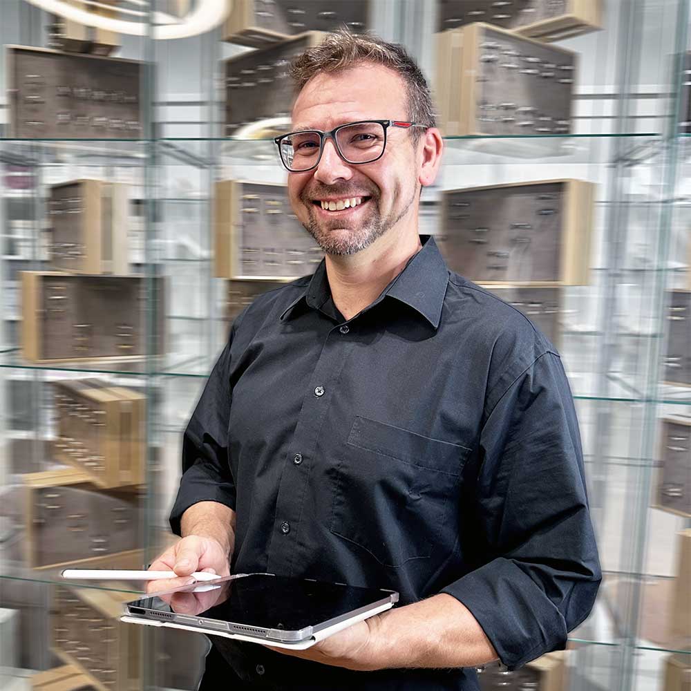 Benjamin – Administration, Einkauf